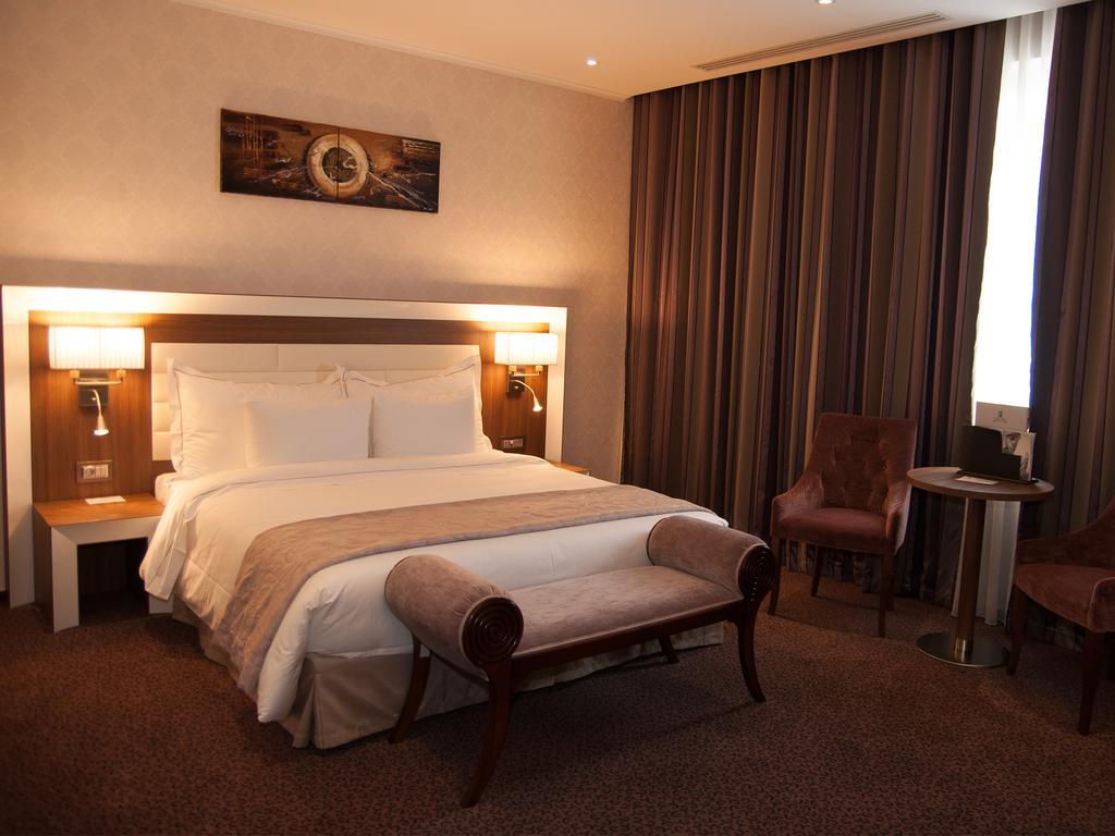 Premier Palace Spa Hotel Bucharest Exterior photo A room at the hotel
