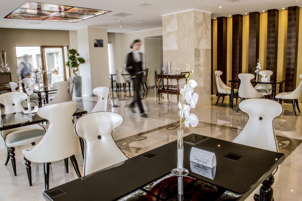 Premier Palace Spa Hotel Bucharest Exterior photo The lobby